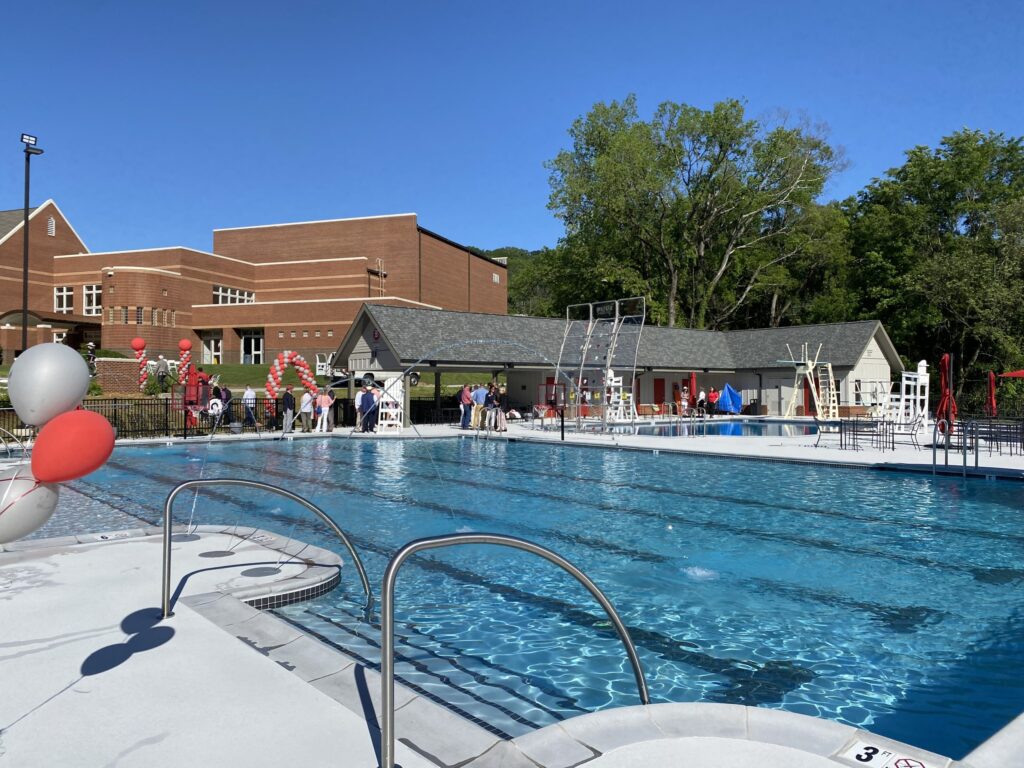 Commercial Swimming Pool with Lanes